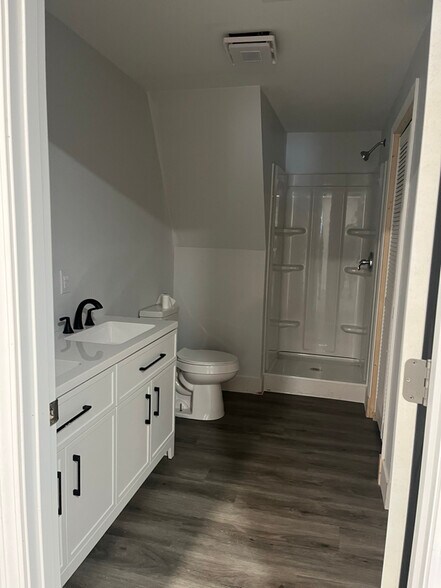 Building Photo - 14576 7 Mile Rd