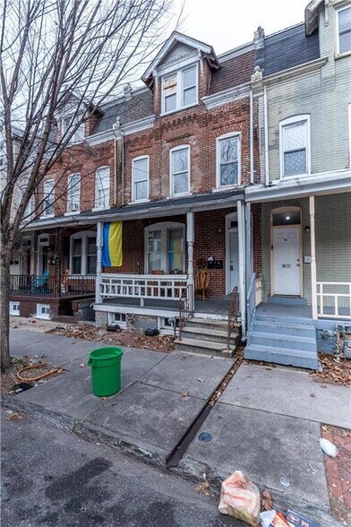 Building Photo - 931 Chew St