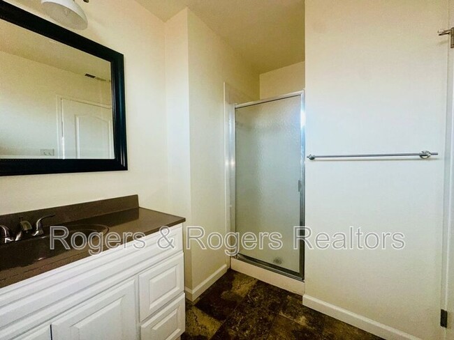 Building Photo - 2663 Westberry Dr