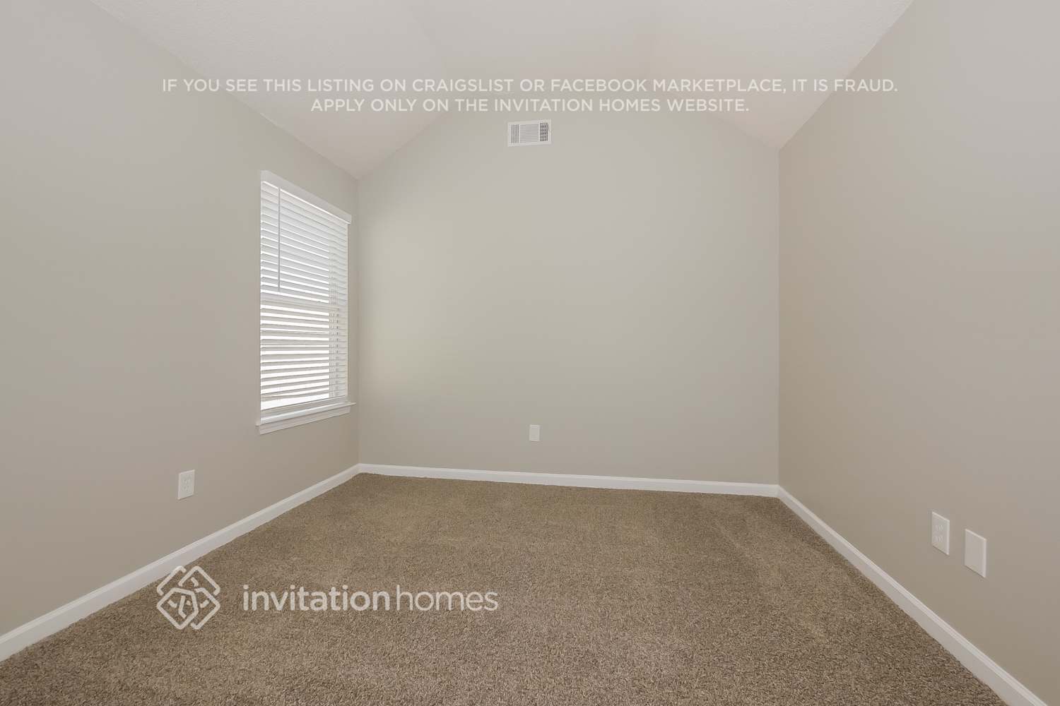 Building Photo - 162 Stillwood Dr