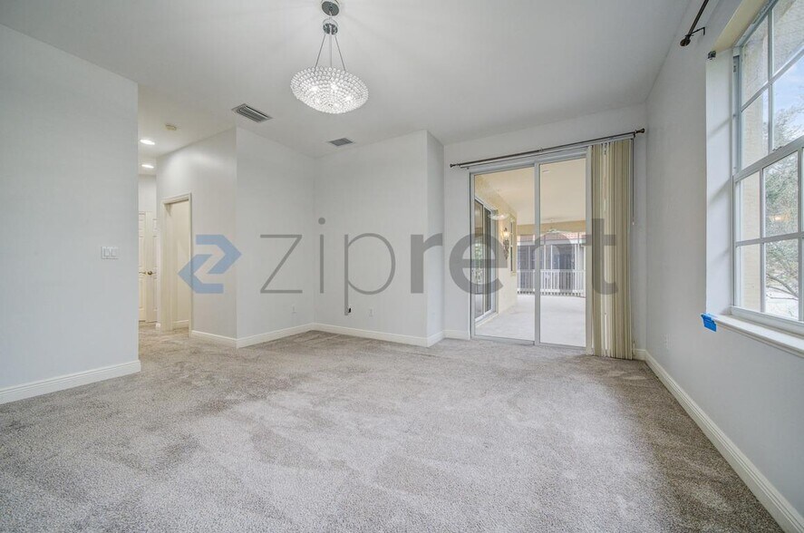 Building Photo - 5111 W Hyde Park Ct