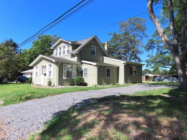 Primary Photo - 407 Maple Ave