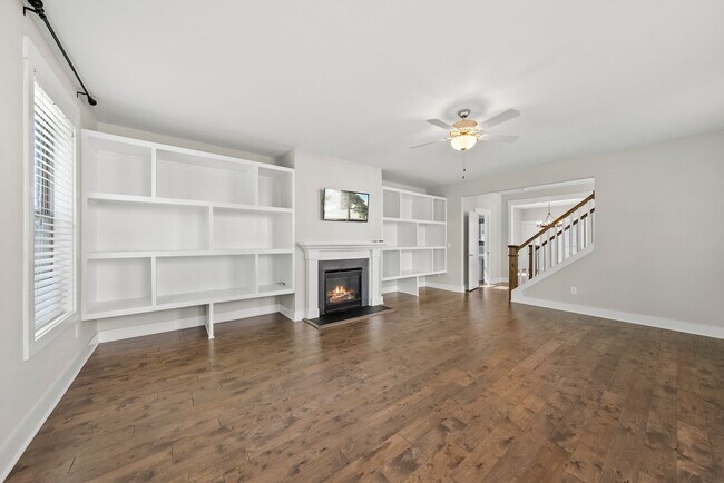 Building Photo - 1813 Iron Mill Dr