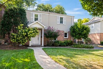 Building Photo - 630 S Dryden Pl