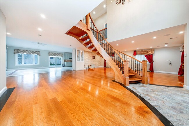 Building Photo - 2310 Dogwood St