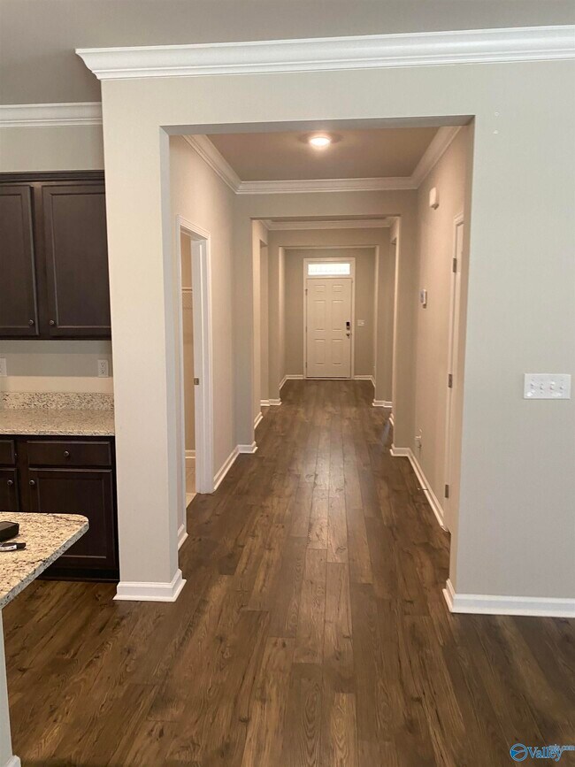 Building Photo - 14980 Westmeade Ln