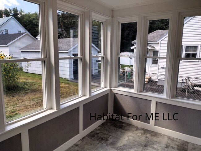 Building Photo - 4 Cone St