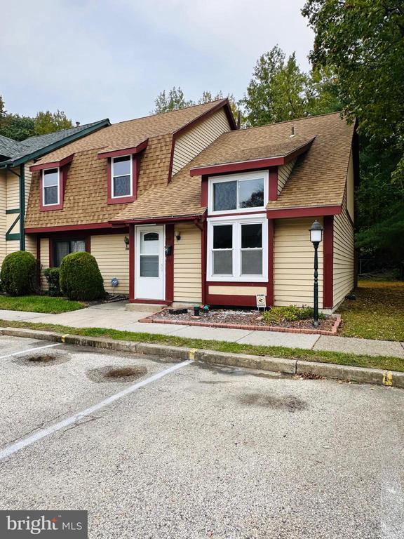 Building Photo - 58 Chelsea Cir