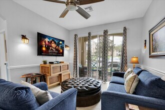 Building Photo - 2302 Silver Palm Dr