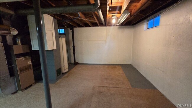 Building Photo - 419 Cherokee Dr