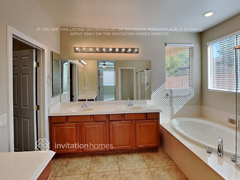 Building Photo - 4717 Junewood St