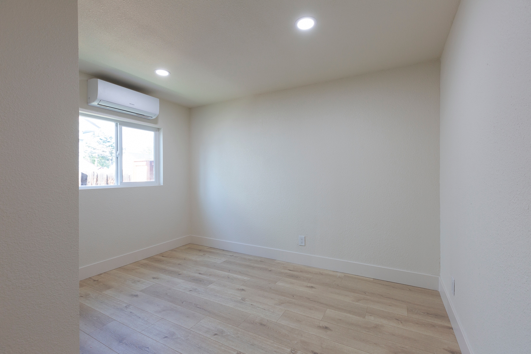Bedroom 1 - 730 W Pueblo St