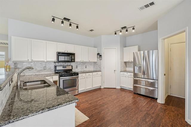 Building Photo - 5825 Shetland Cir