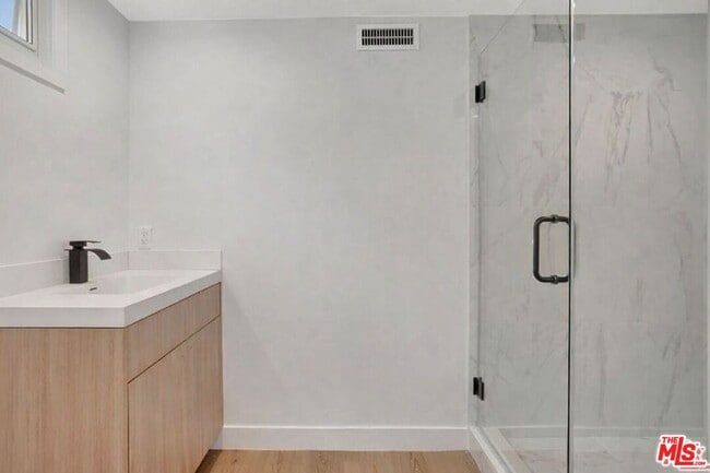 Building Photo - 19732 Henshaw St