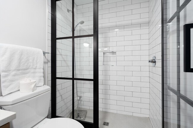 Building Photo - 2212 Morris Ave