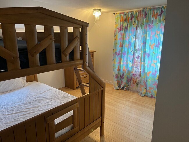 Building Photo - 69 Leroy Street