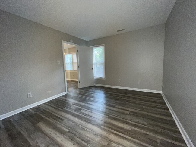 Building Photo - 3561 Mill Run