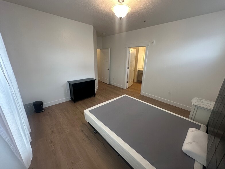 Building Photo - 3727 W 1530 N