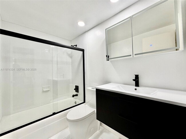 Building Photo - 3001 S Ocean Dr