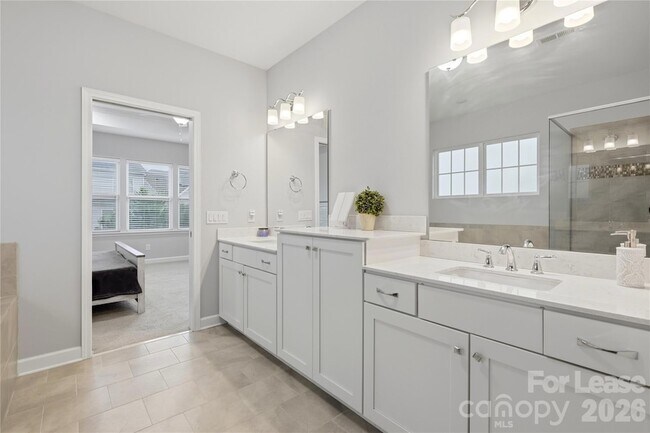 Building Photo - 5401 Meadowcroft Way