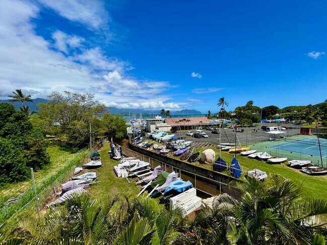 Building Photo - 44-513 Kaneohe Bay Dr