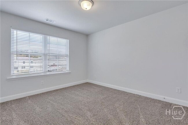 Building Photo - $500 OFF FIRST FULL MONTHS RENT WITH MOVE IN BEFORE February 15th 2026-Townhome conveniently loca...