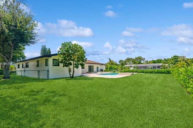 Building Photo - 7001 SW 126th St