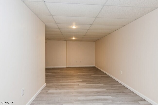 Building Photo - 17 Lackland Ave