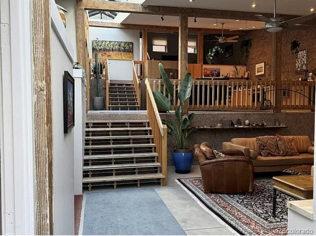 Building Photo - 259 Spruce St