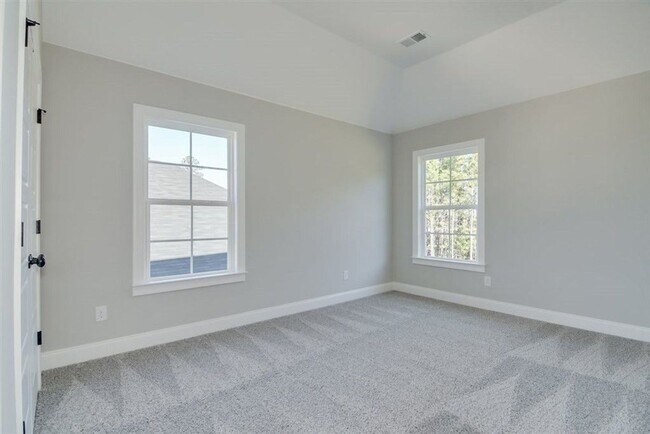 Building Photo - 302 Huntley Loop
