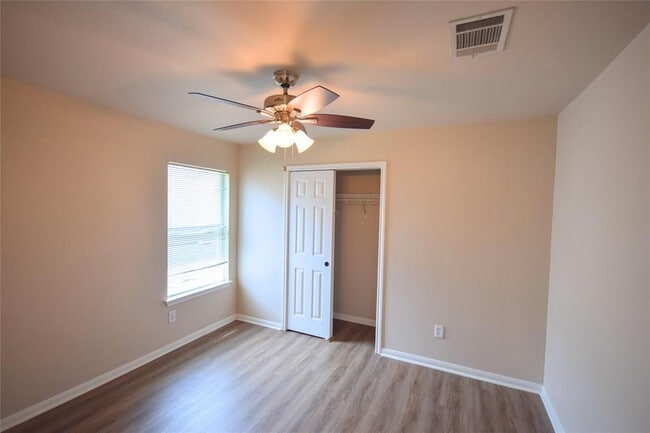 Building Photo - 102 Newport Landing Pl