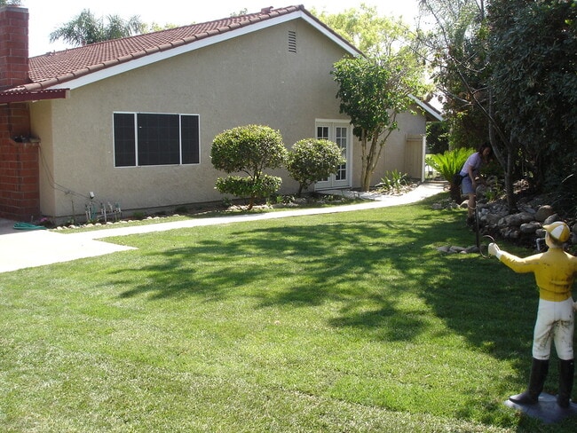 Building Photo - 1838 Coolcrest Way