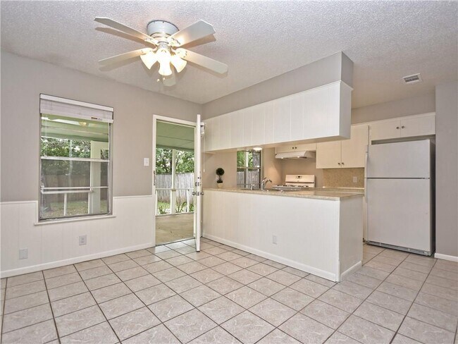 Building Photo - 8406 Whittman Cove