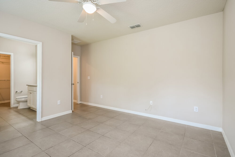 Building Photo - 348 Colony Ct