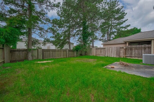 Building Photo - 5009 Willow Point Dr