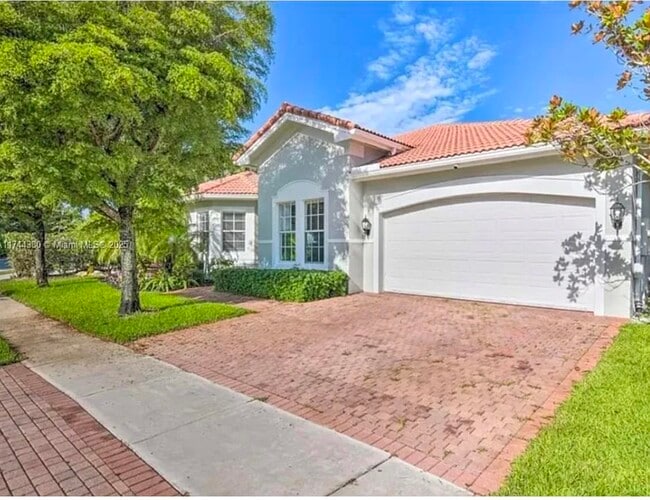 Building Photo - 5342 SW 173rd Ave