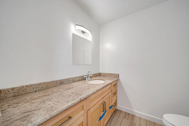 Building Photo - 10732 Briar Forest Dr