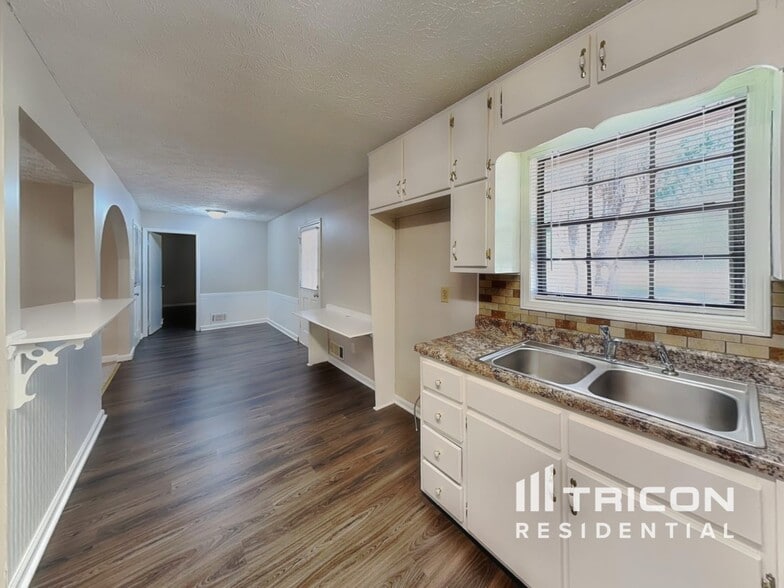 Building Photo - 65 Highland Cir