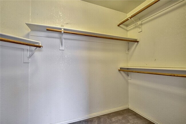 Building Photo - 4424 Maple Shade Ave