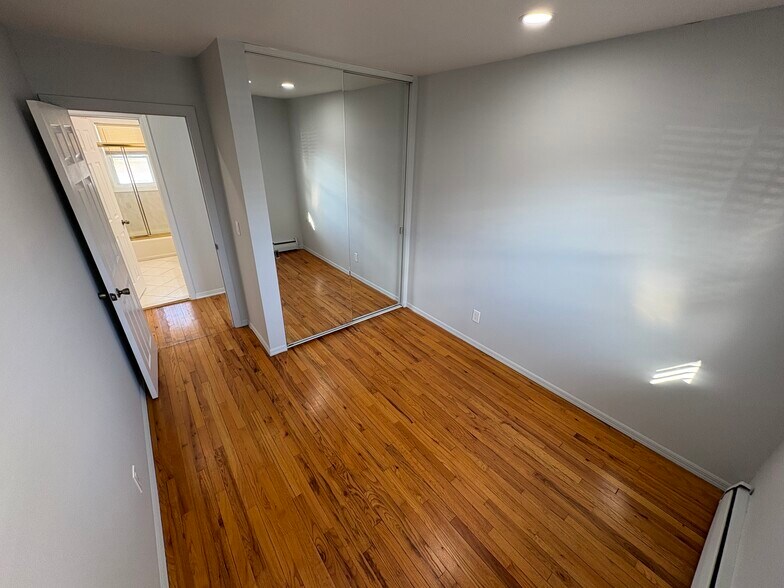 Building Photo - 189 Vanderbilt Ave