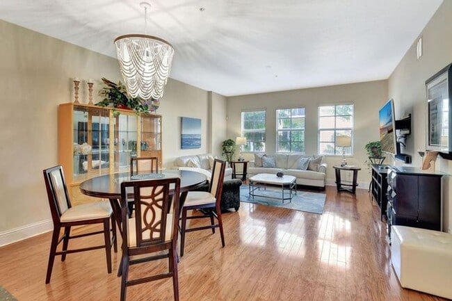 Building Photo - 3120 E Latitude Cir