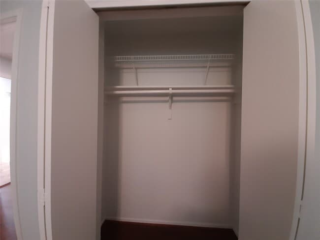 Building Photo - 8 Fawnchase Ct