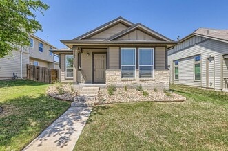 Building Photo - 2108 Langdale Ln