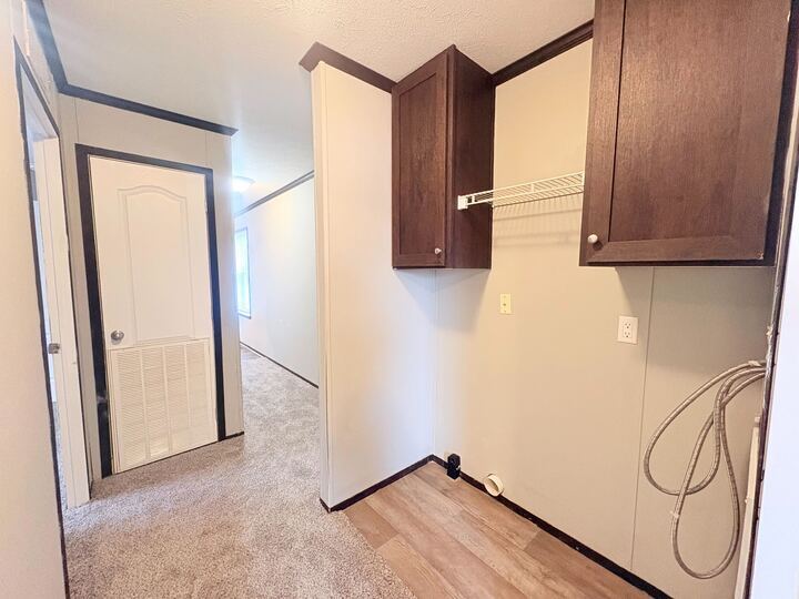 Building Photo - 10694 State Rte 762