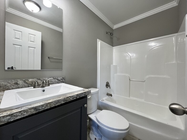 Building Photo - 85 W Sourwood Dr