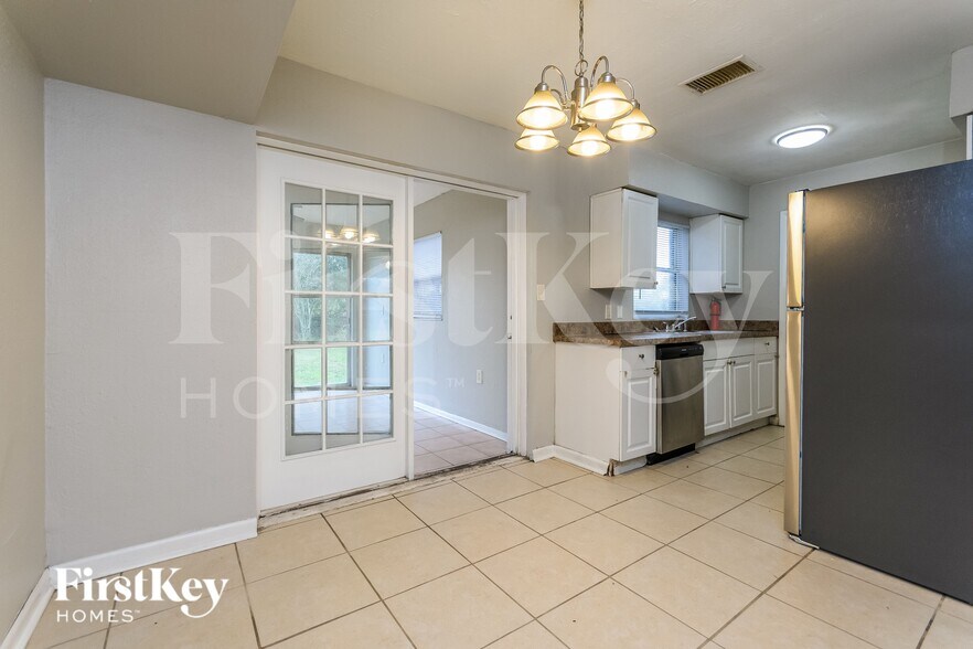 Building Photo - 431 Gilman Cir