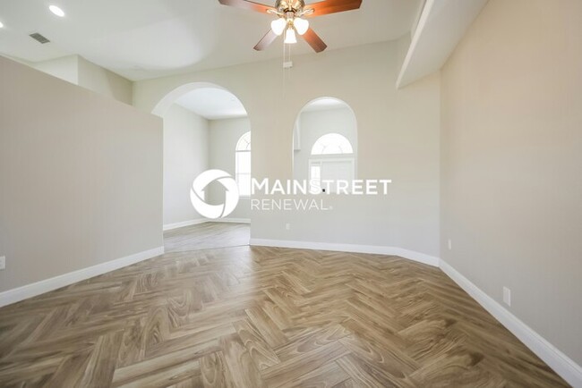 Building Photo - 906 Cortez Ave