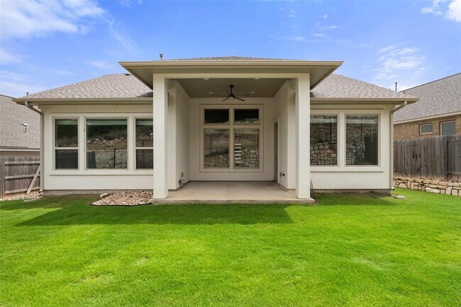 Building Photo - 336 Saturnia Dr