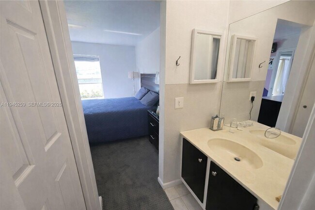 Building Photo - 1448 Churchill Cir