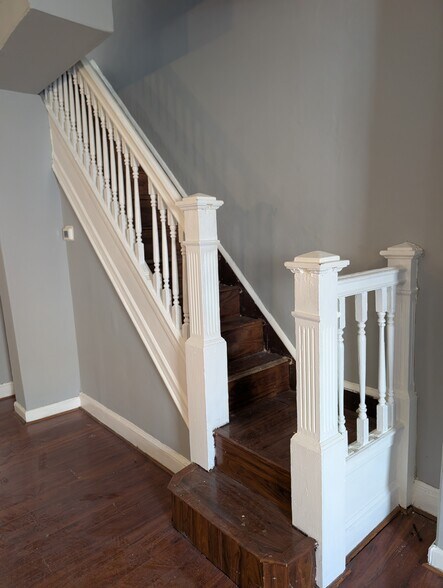 Building Photo - 2409 McElderry St